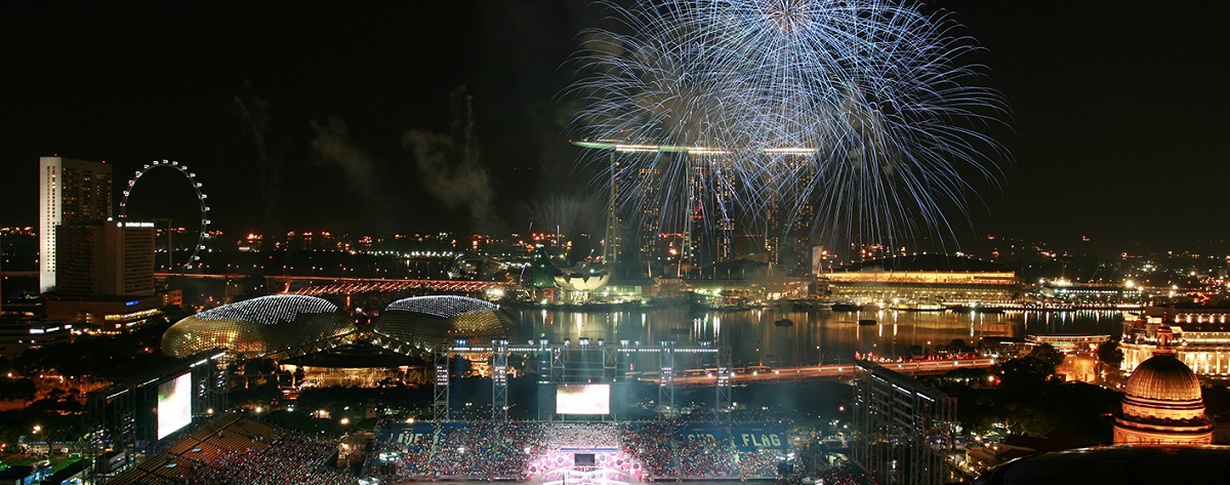 Fireworks view from rooms facing Marina Bay Peninsula Excelsior Hotel en Singapore 